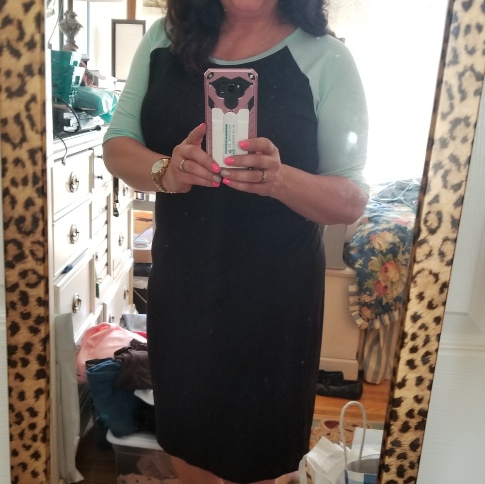 Lularoe Julia - Picture 2 of 5